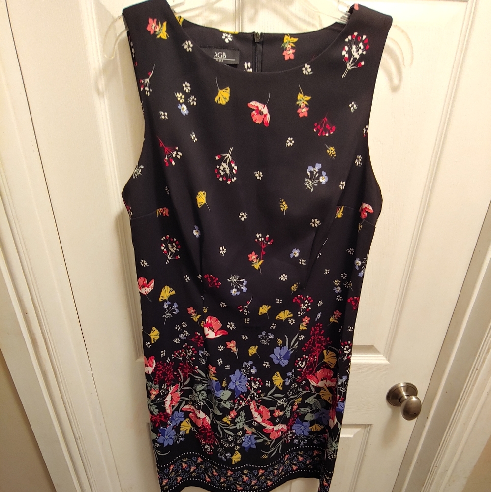 Sleeveless dress